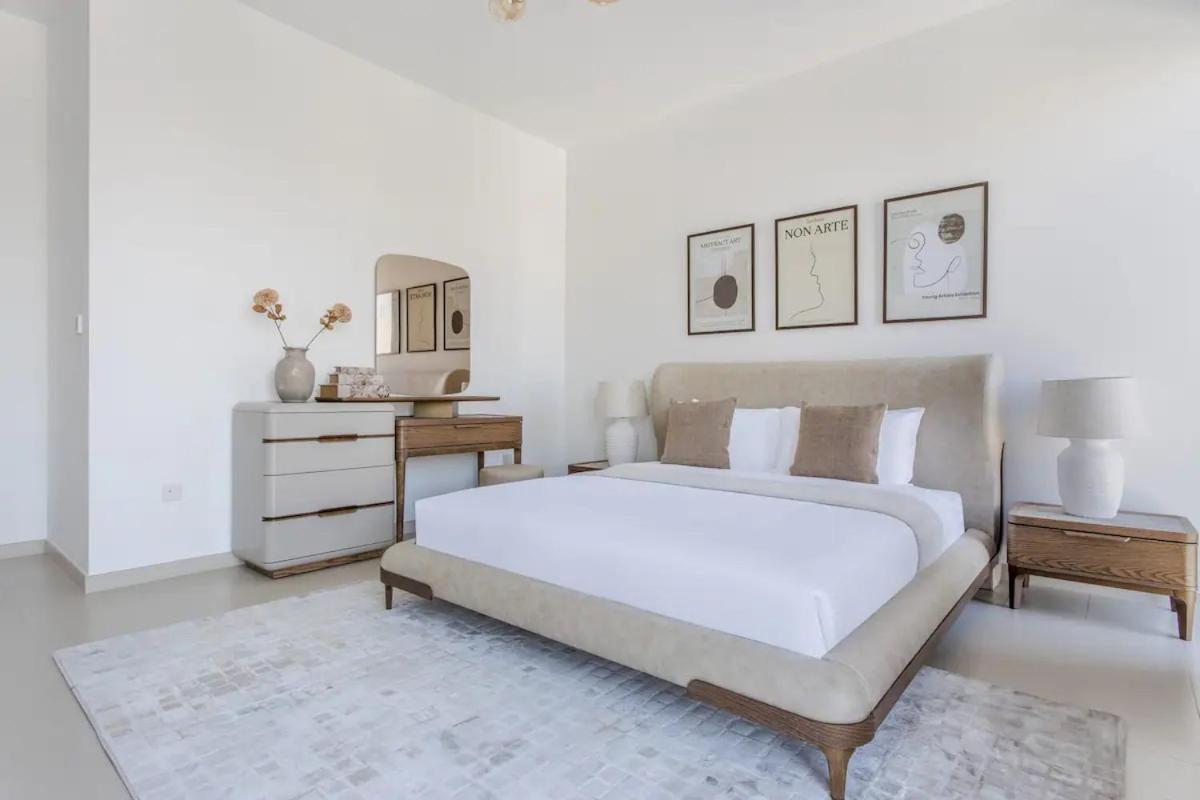 Villa Brand New 3br With Garden *
