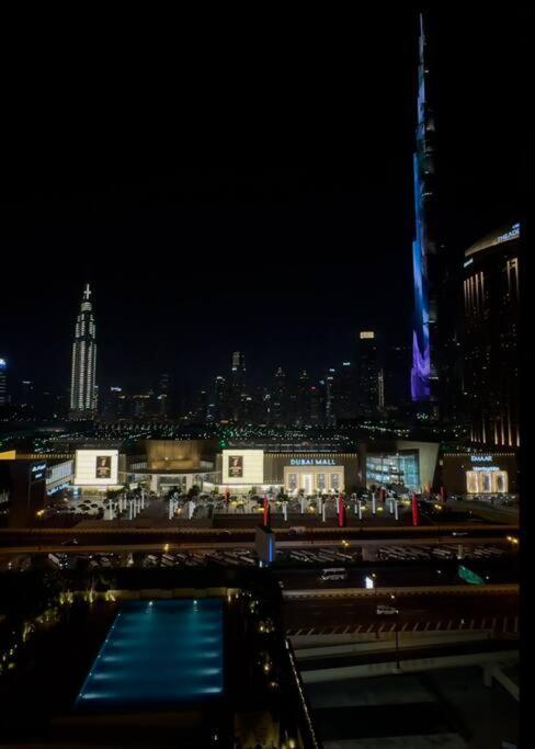 Elite Escape - 2 Bhk Getaway With Burj Khalifa View And Mall Access - 1504