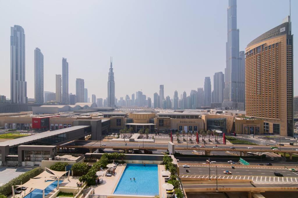 Elite Escape - 2 Bhk Getaway With Burj Khalifa View And Mall Access - 1504 Apartment