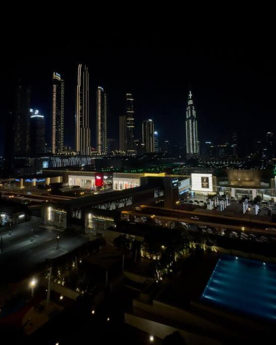 Apartment Elite Escape - 2 Bhk Getaway With Burj Khalifa View And Mall Access - 1504