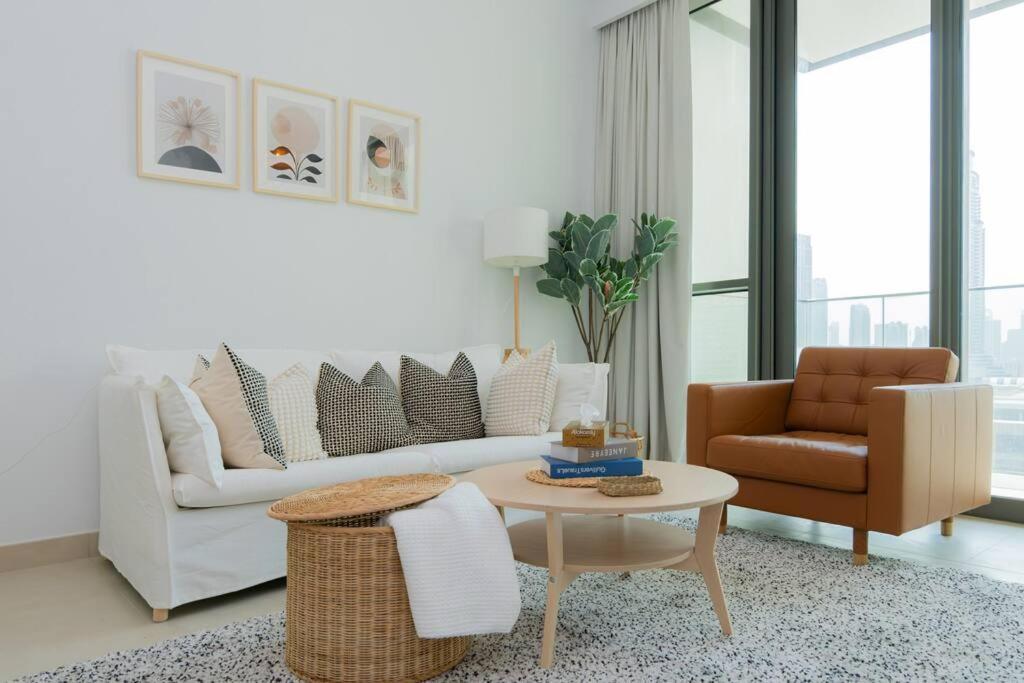 Elite Escape - 2 Bhk Getaway With Burj Khalifa View And Mall Access - 1504 Dubai