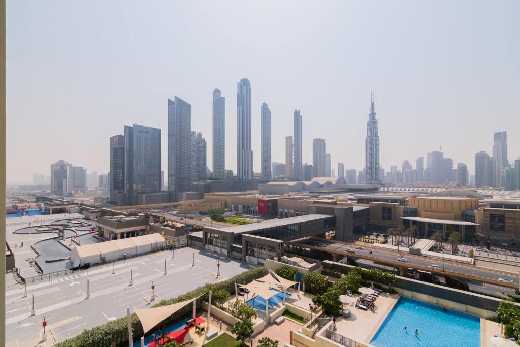 Apartment Elite Escape - 2 Bhk Getaway With Burj Khalifa View And Mall Access - 1504 Dubai