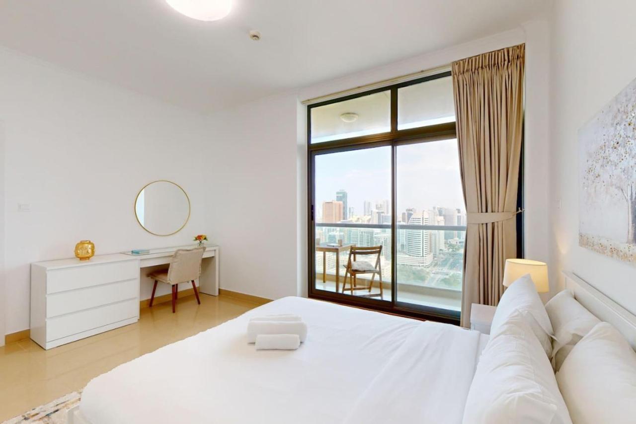 The Links West Tower 1 - Vacationer Apartment Dubai