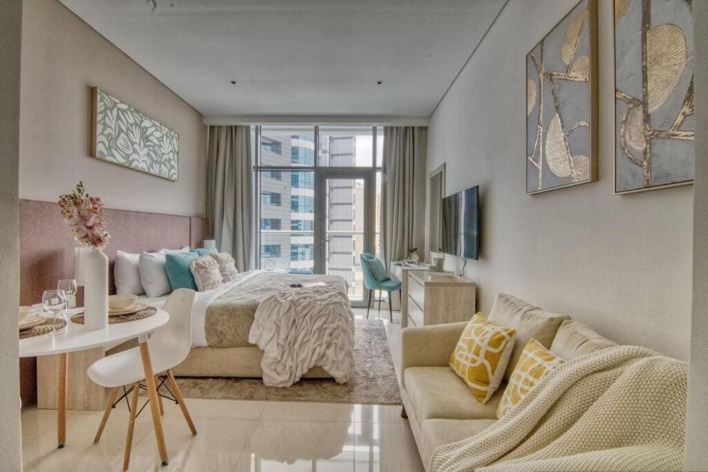 The Smart Concierge - Seven Palm Dubai