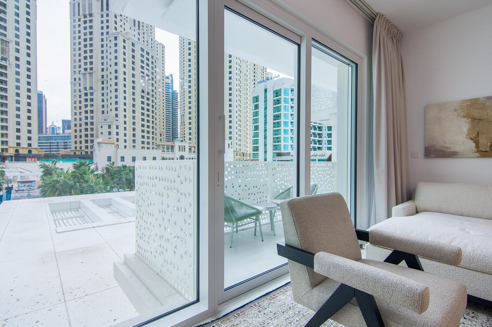 La Vie Jbr 1br With Access Apartment *
