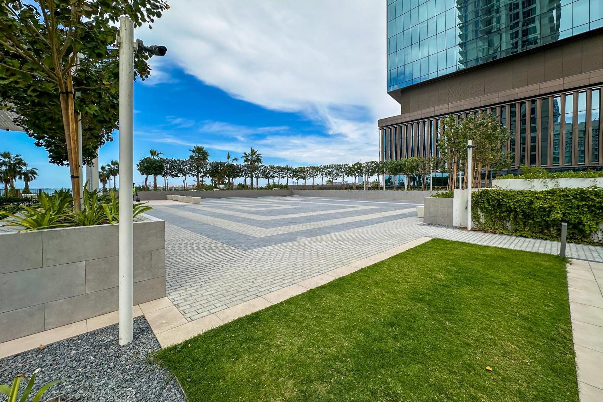 La Vie Jbr 1br With Access