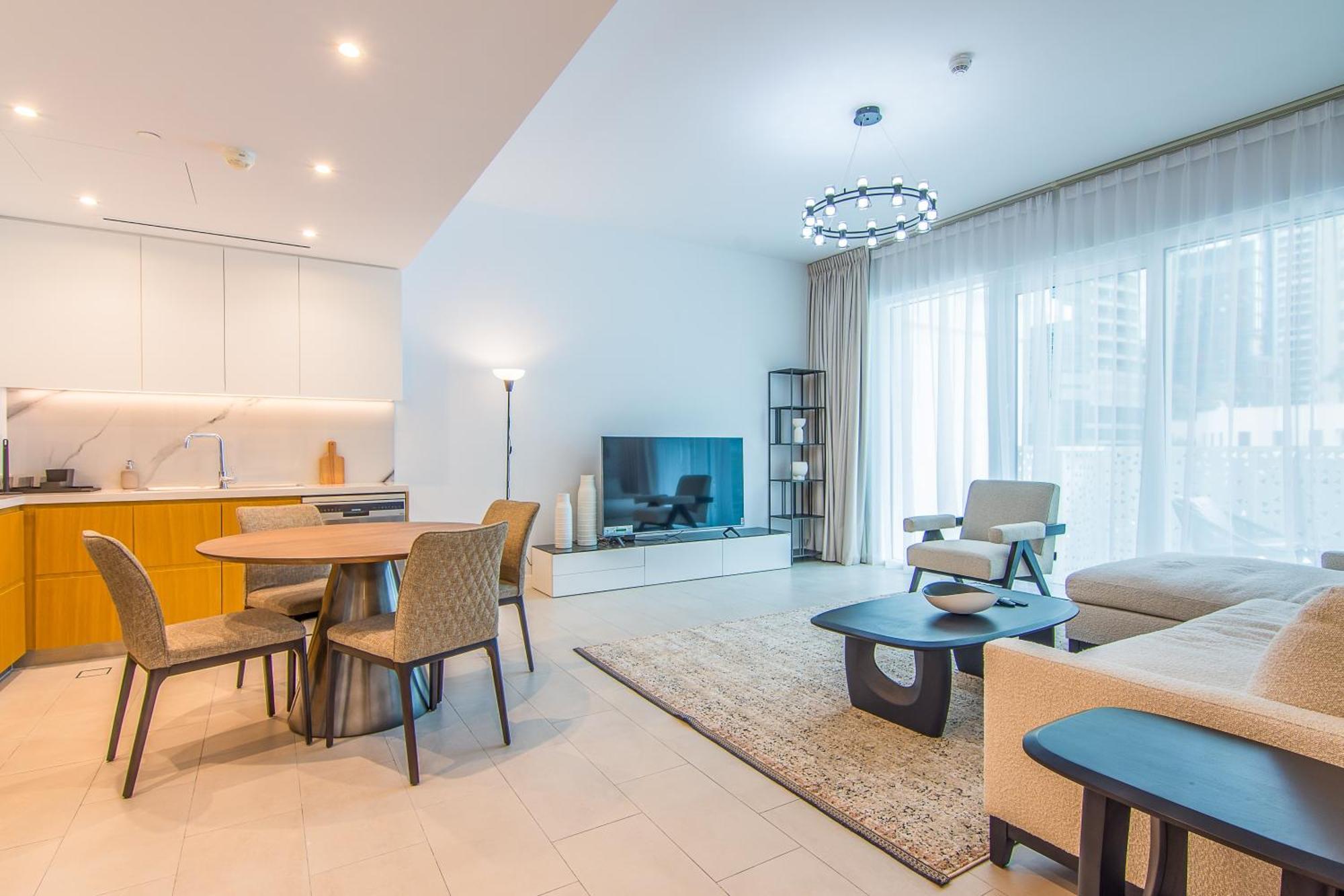 La Vie Jbr 1br With Access Dubai
