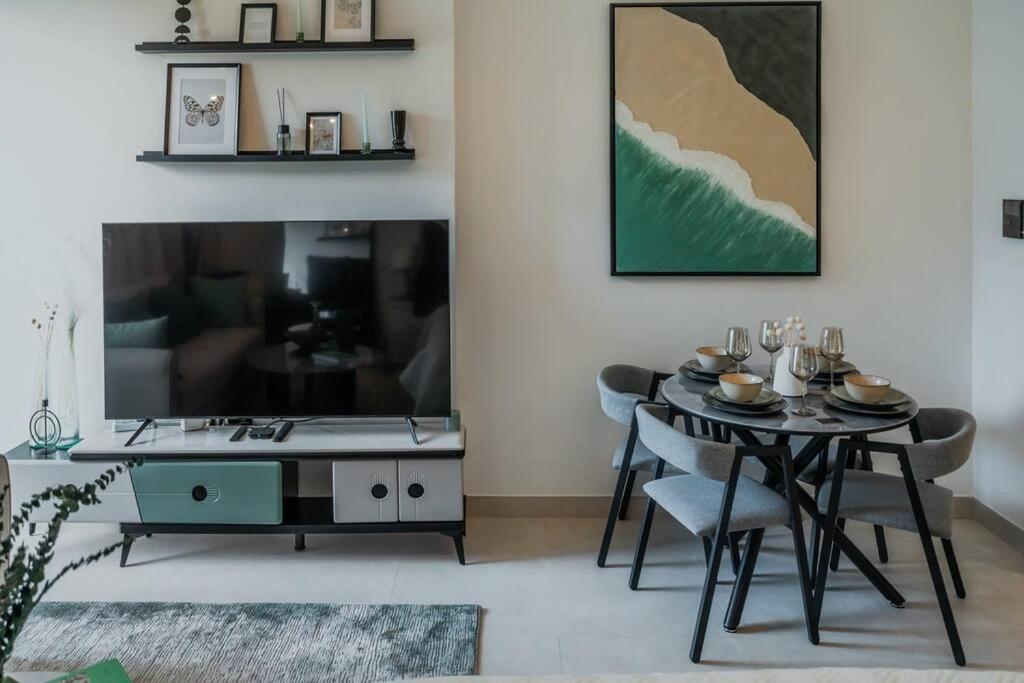 Apartment Clever Guest 014 Binghatti Canal *