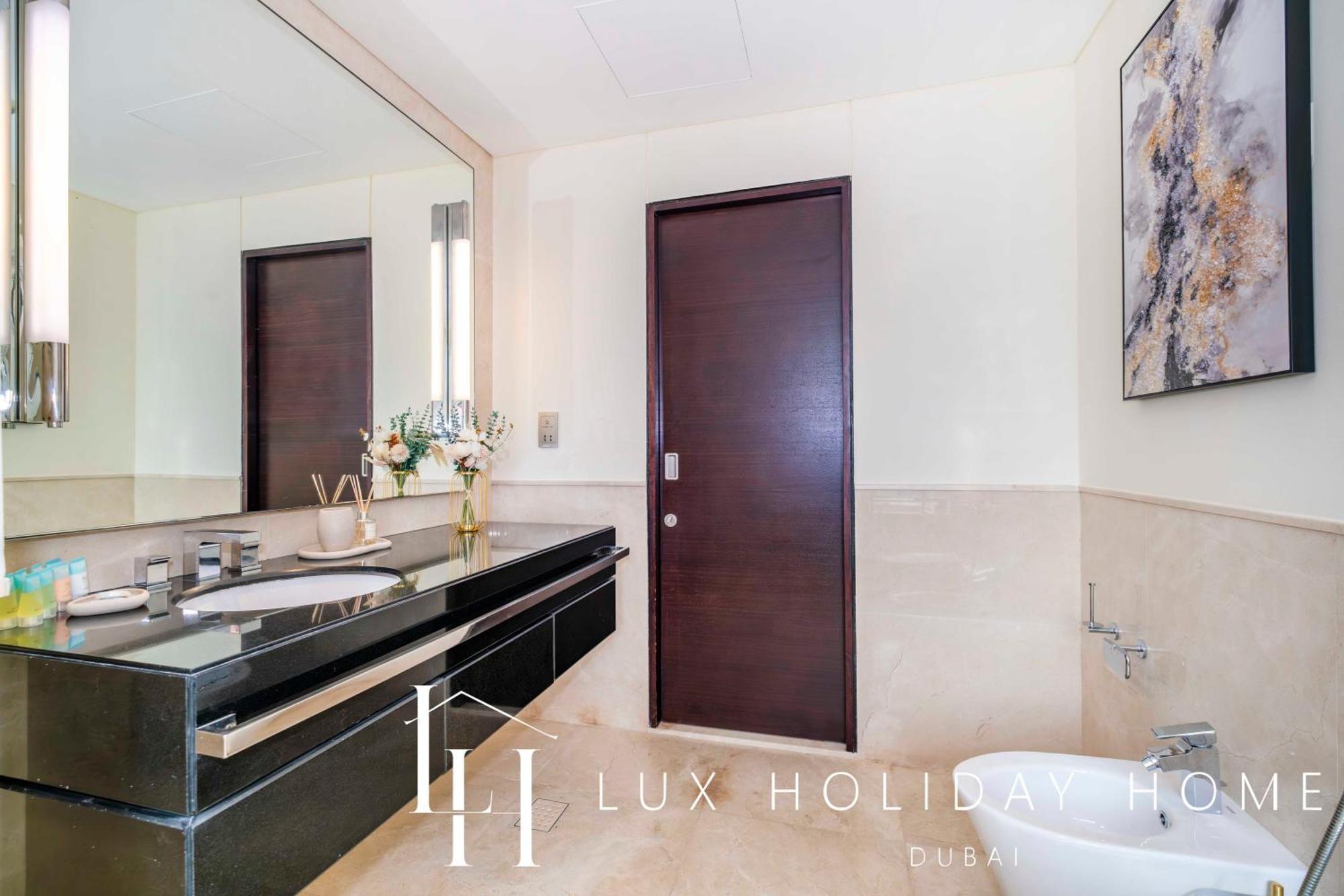 Lux The Jw Marina Apartment
