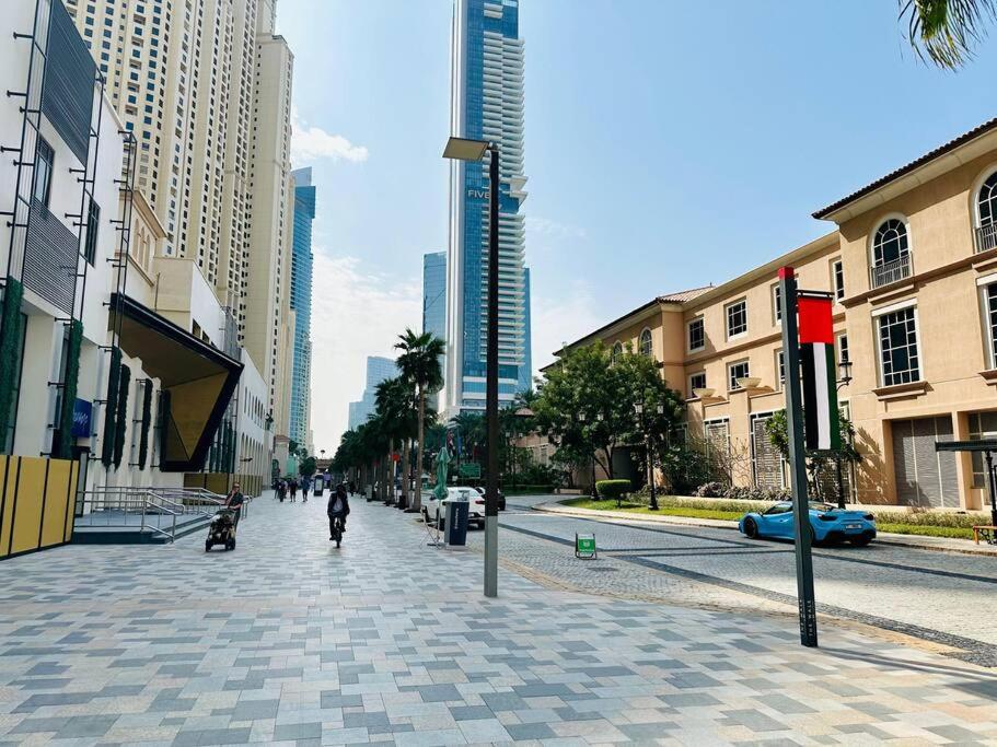 Vacation In Best Part Of Apartment Dubai