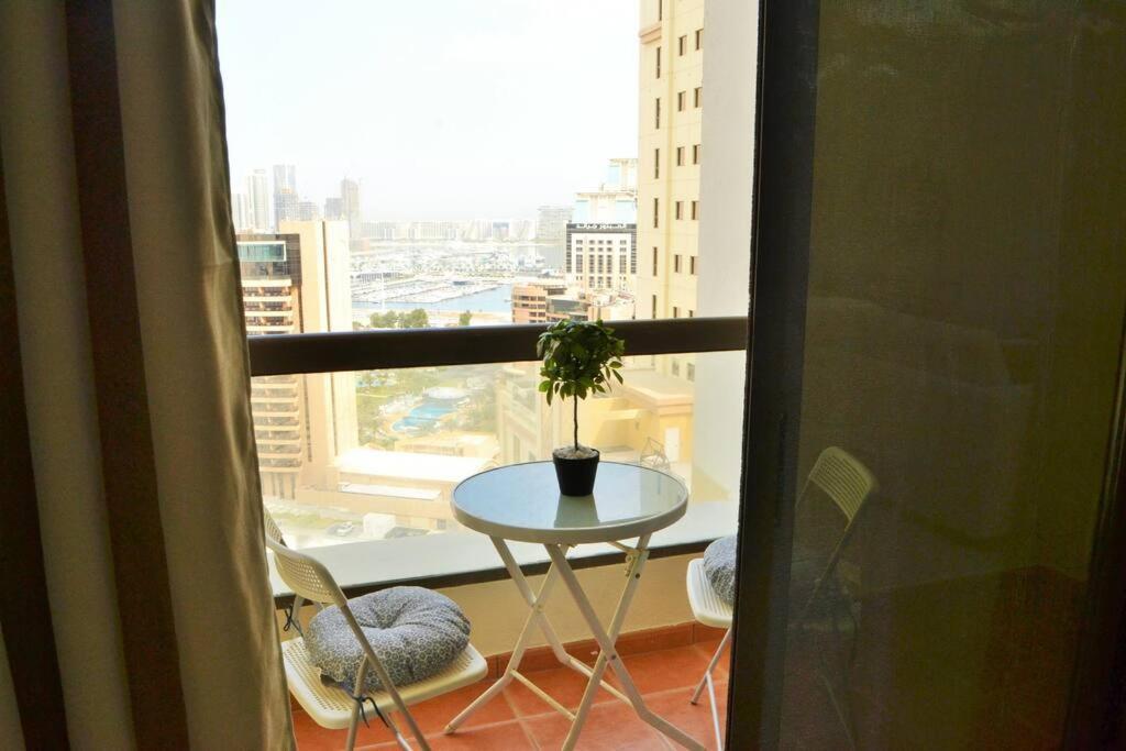 Apartment Vacation In Best Part Of *