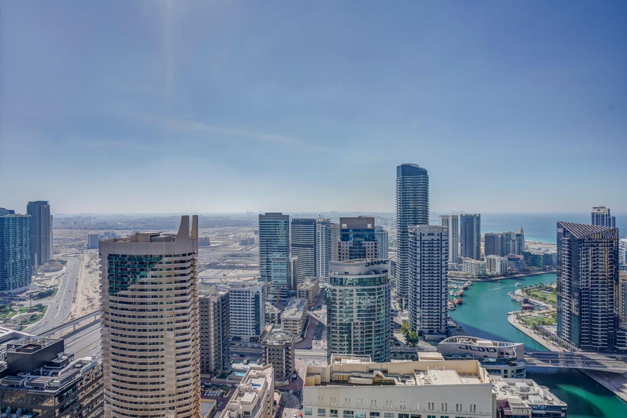 Splendid 2br In Vida Marina * Dubai