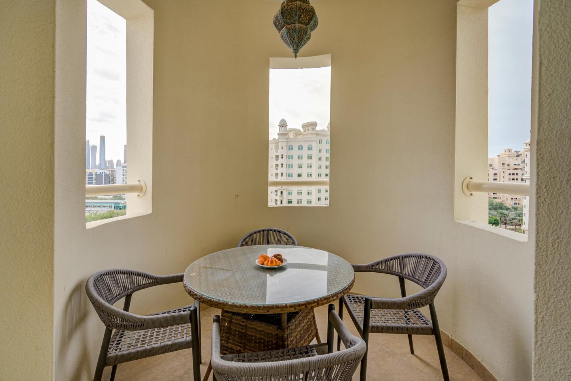 Apartment Trophy Oceans Edge In Palm With Private Beach Access *