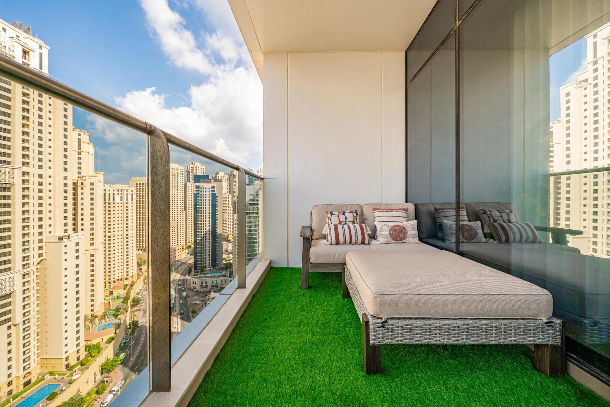 Apartment Walk To Jbr - Luxe 3br With Marina & Sea Views *