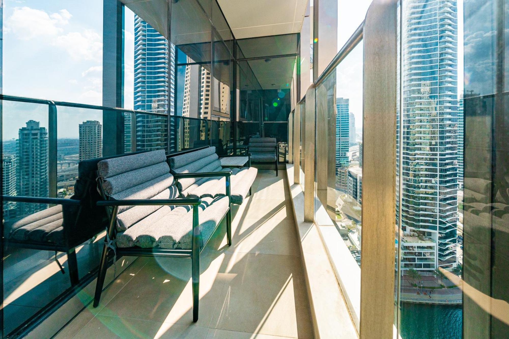 Walk To Jbr - Luxe 3br With Marina & Sea Views Apartment Dubai