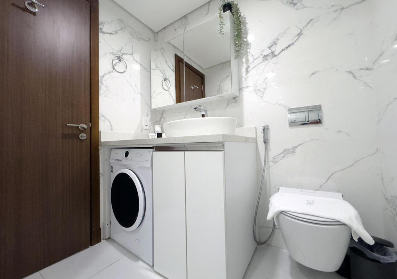 Apartment Canal Access Studio, 1 Min Walk To Business Bay Marina Dubai