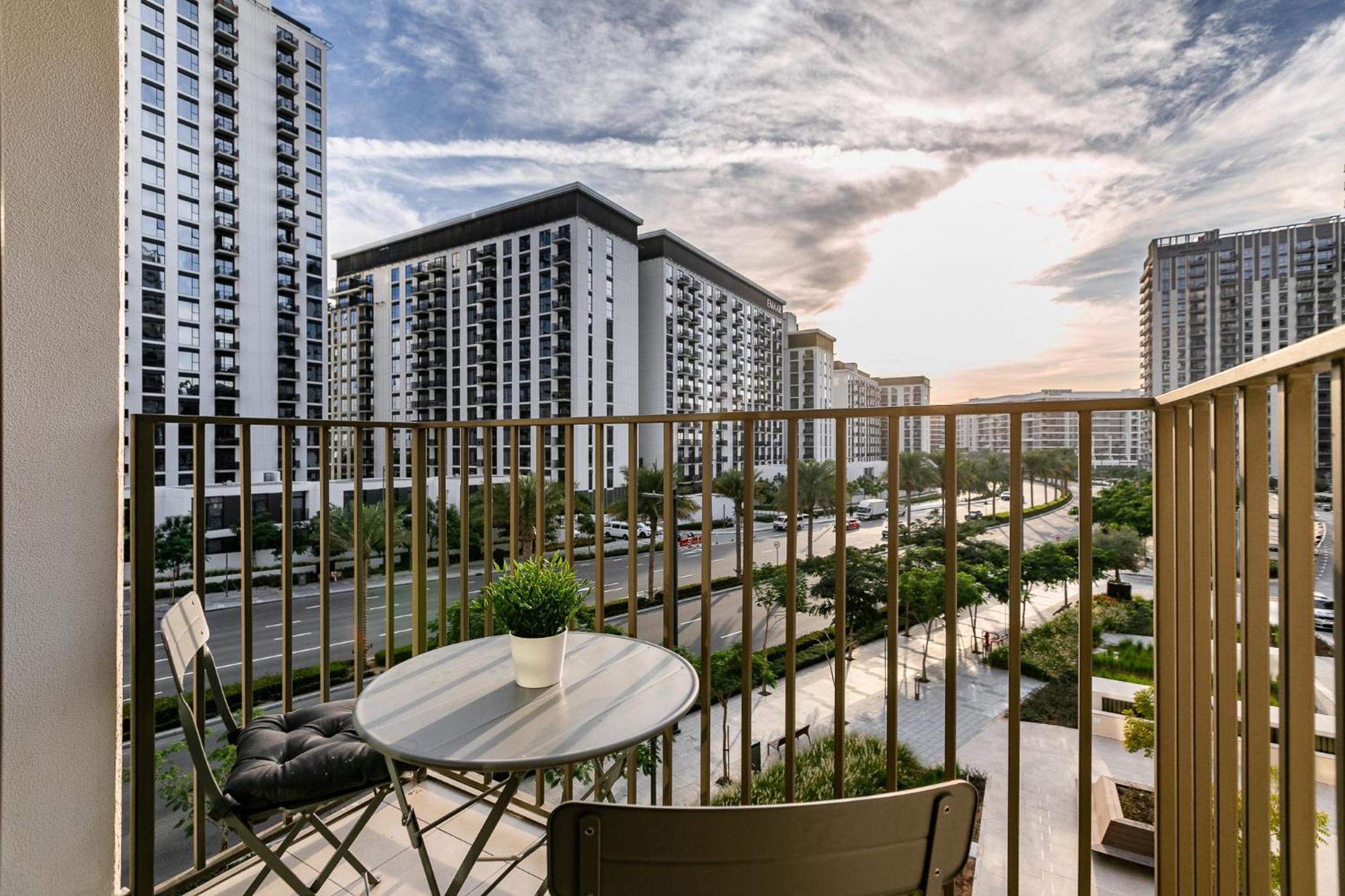 Upgraded Interior I Hills I View I Socio Tower