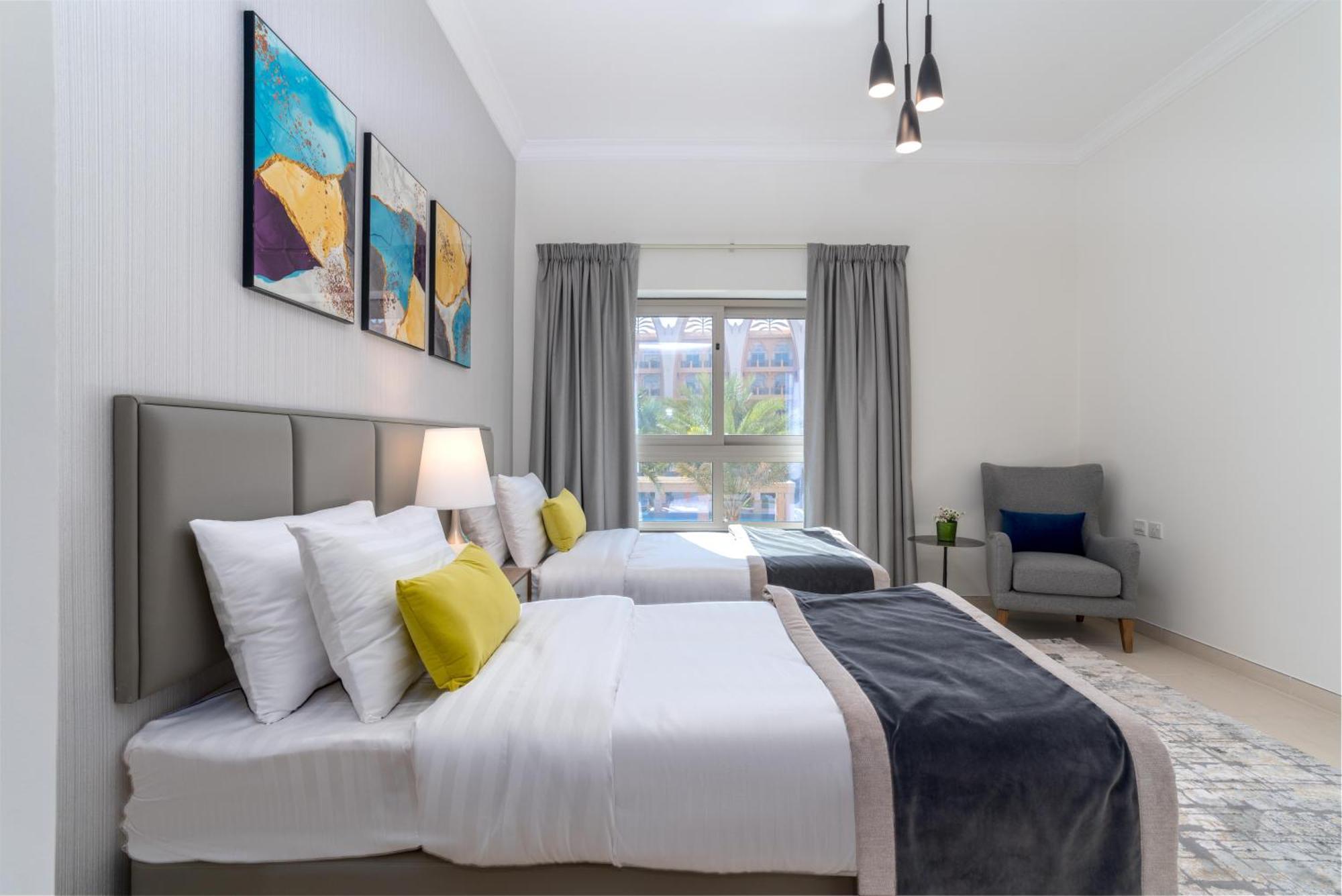 Apartment Amazing Beachfront Apartments Near Atlantis Waterpark By Simply Comfort Sarai Palm Jumeirah