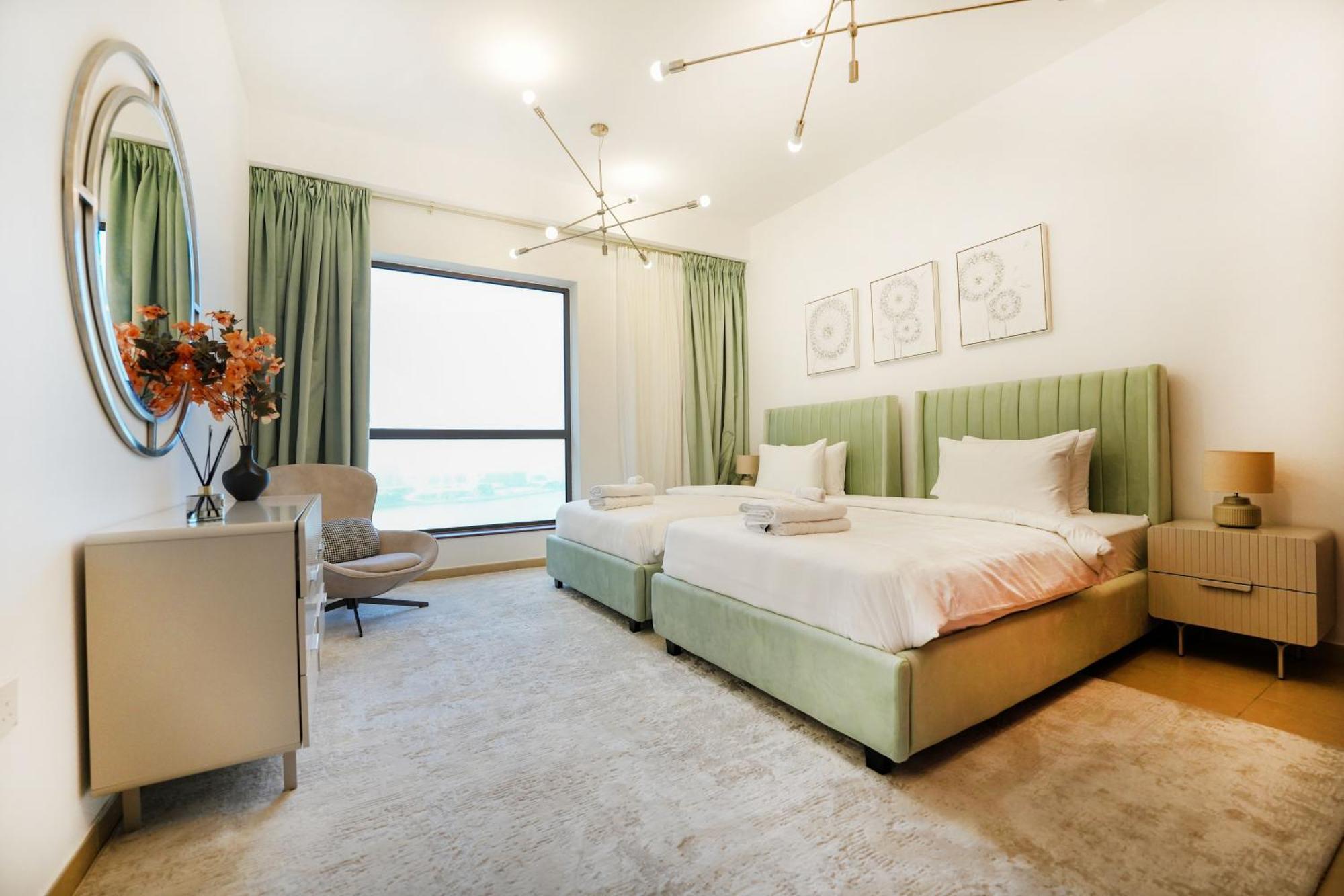 Magnificent Beachfront Two Bedroom With Full Sea & Beach View Apartment *