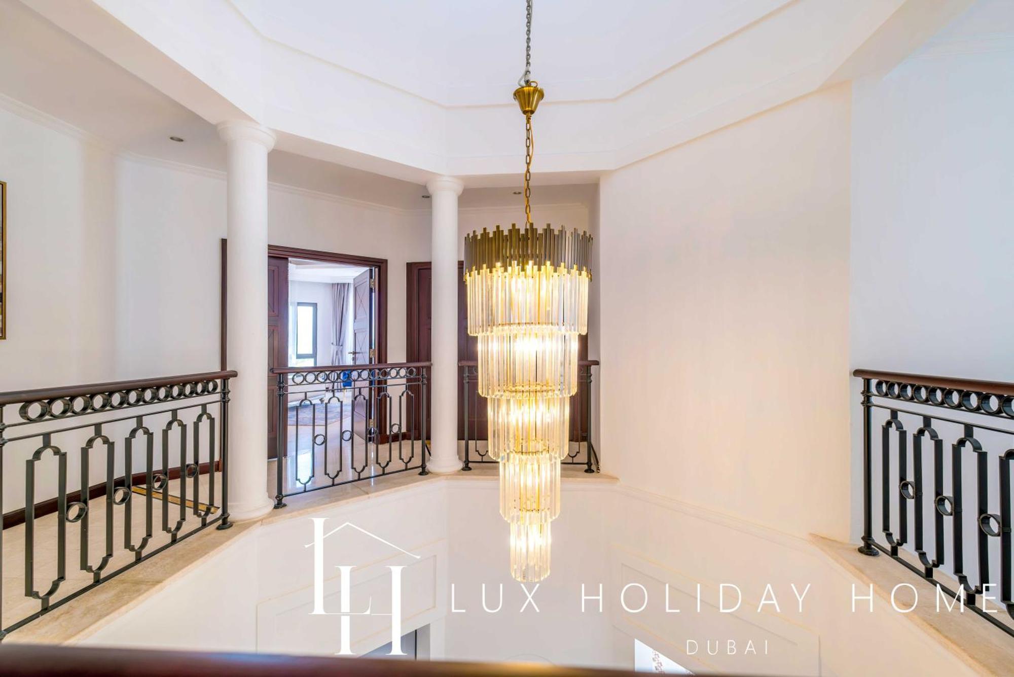 Lux The Ultimate Island Palm Villa *