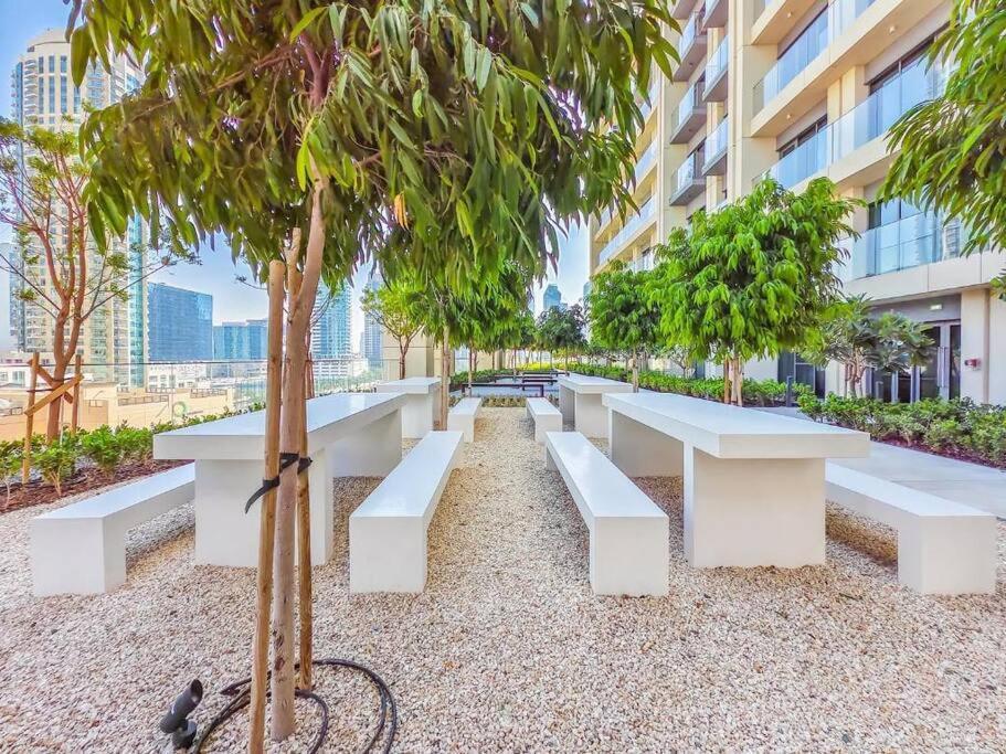 Apartment Luxury Burj Khalifa Views@modern Tranquil Moments Dubai
