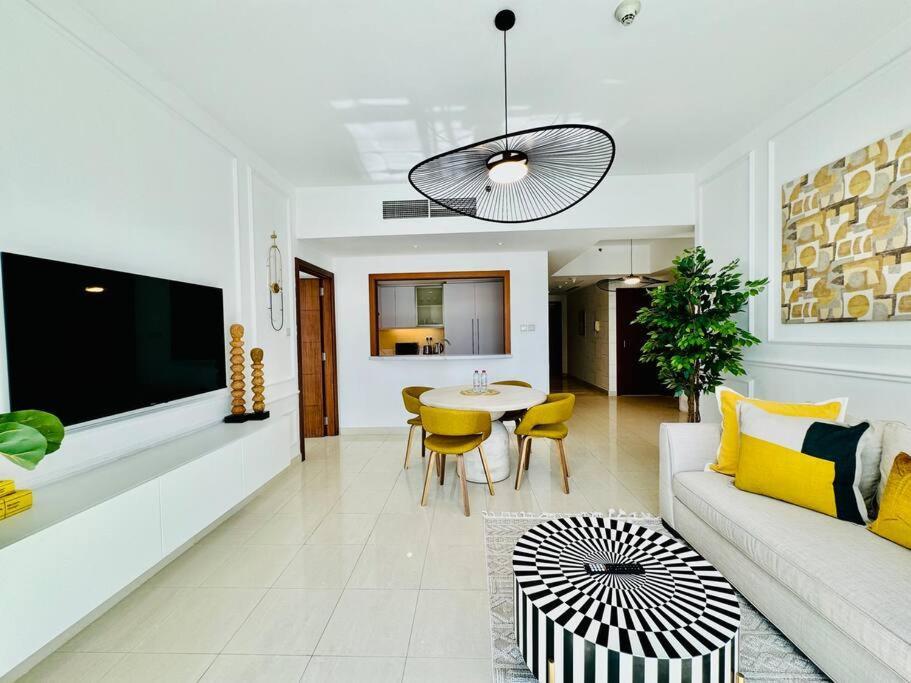 Apartment Luxe 2br With Fountain & Opera Views At Standpoint A *
