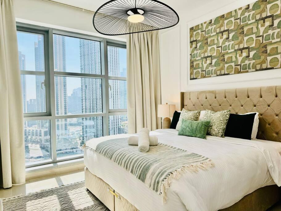 Luxe 2br With Fountain & Opera Views At Standpoint A Apartment Dubai