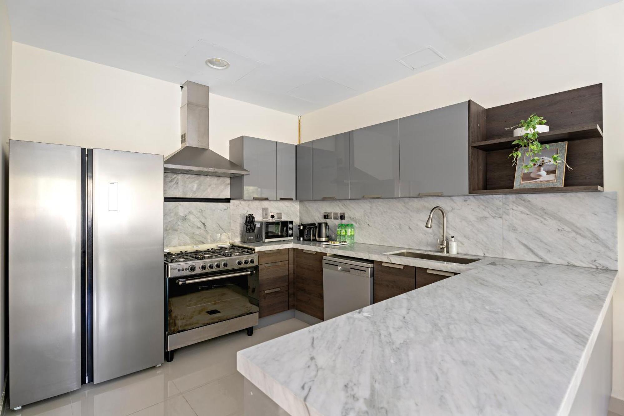 Aliving Luxury3br District 15 Jvc- V3 Dubai