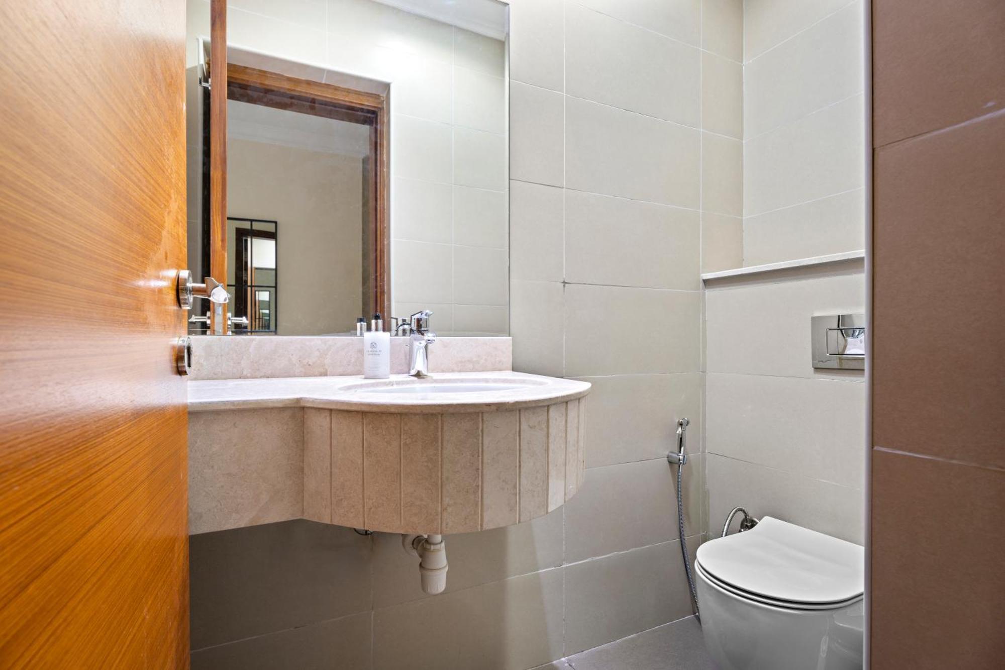 Villa Aliving Luxury3br District 15 Jvc- V3 *