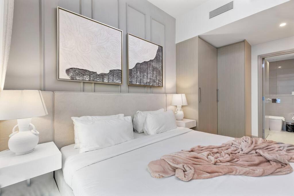 Keysplease Beautiful 2br Burj Khalifa View, Burj Royale Downtown Dubai