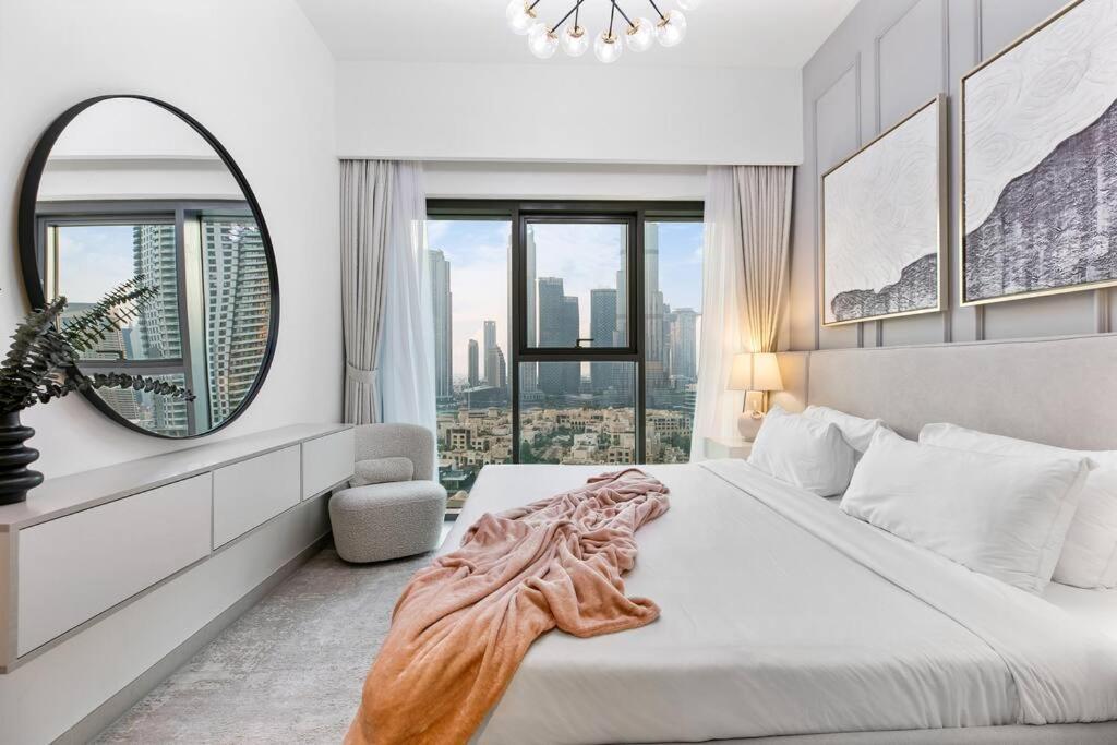 Keysplease Beautiful 2br Burj Khalifa View, Burj Royale Downtown Apartment