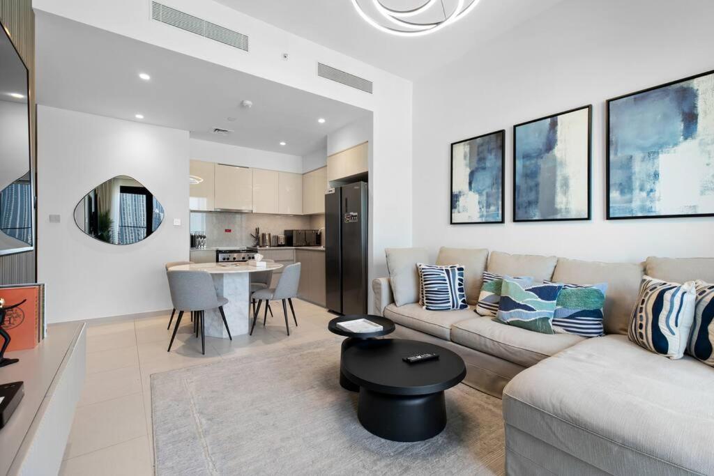Keysplease Beautiful 2br Burj Khalifa View, Burj Royale Downtown
