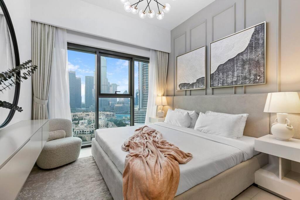 Keysplease Beautiful 2br Burj Khalifa View, Burj Royale Downtown *