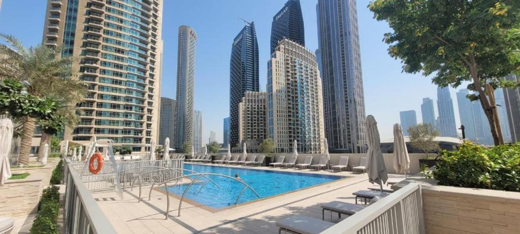 Daniels Luxury 3br With Opera Views Apartment Dubai