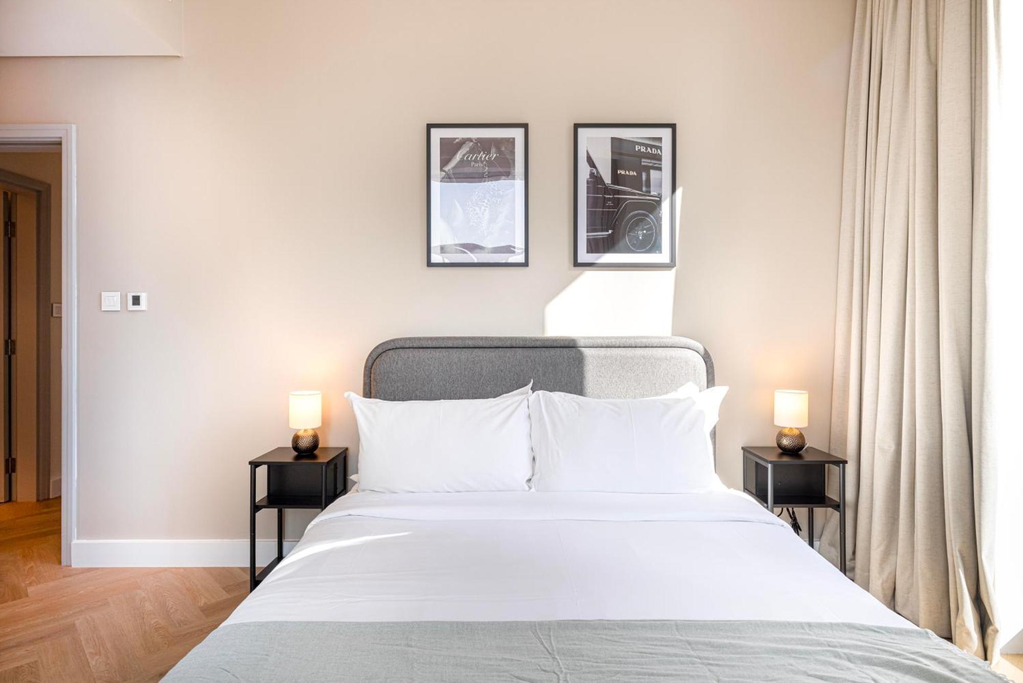 Daniels Luxury 3br With Opera Views Apartment