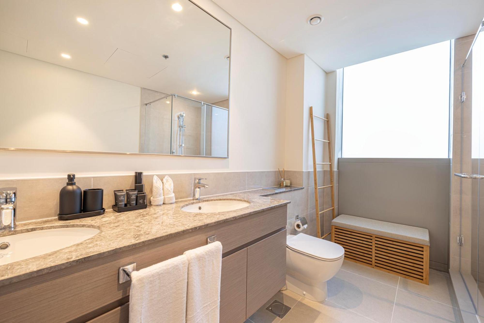 Daniels Luxury 3br With Opera Views