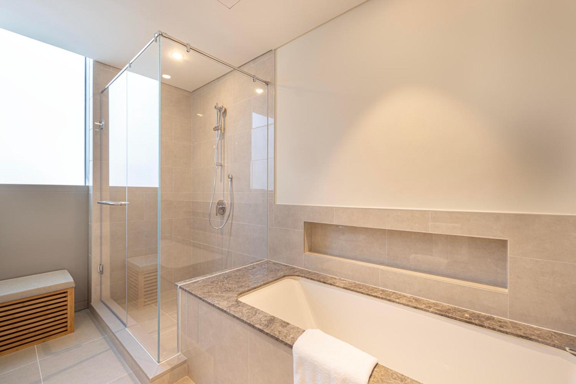 Daniels Luxury 3br With Opera Views Dubai