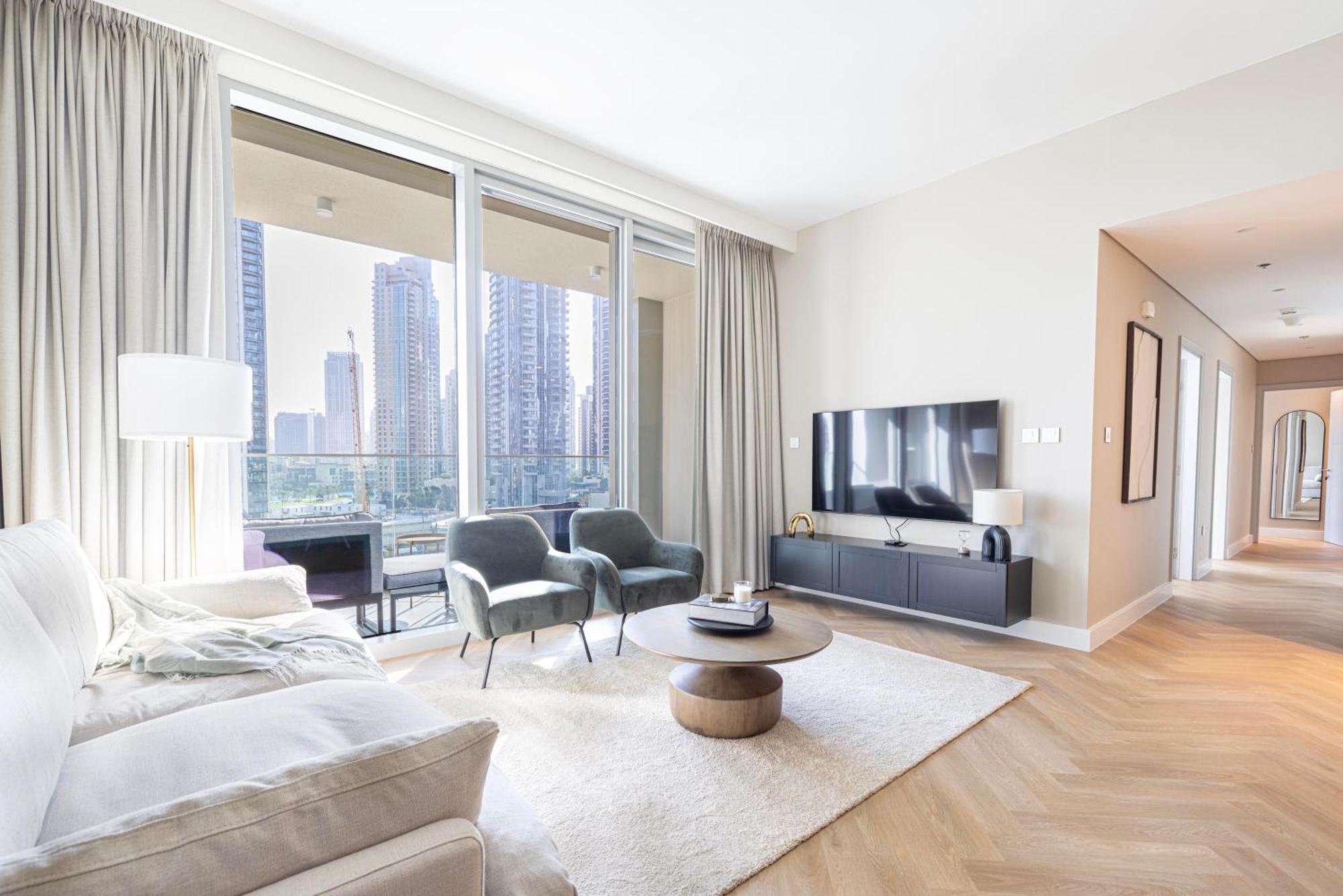 Daniels Luxury 3br With Opera Views Apartment *