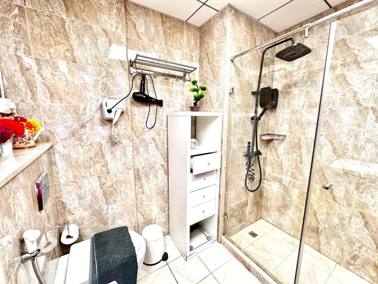 Apartment Cozy In Laya Jvc *