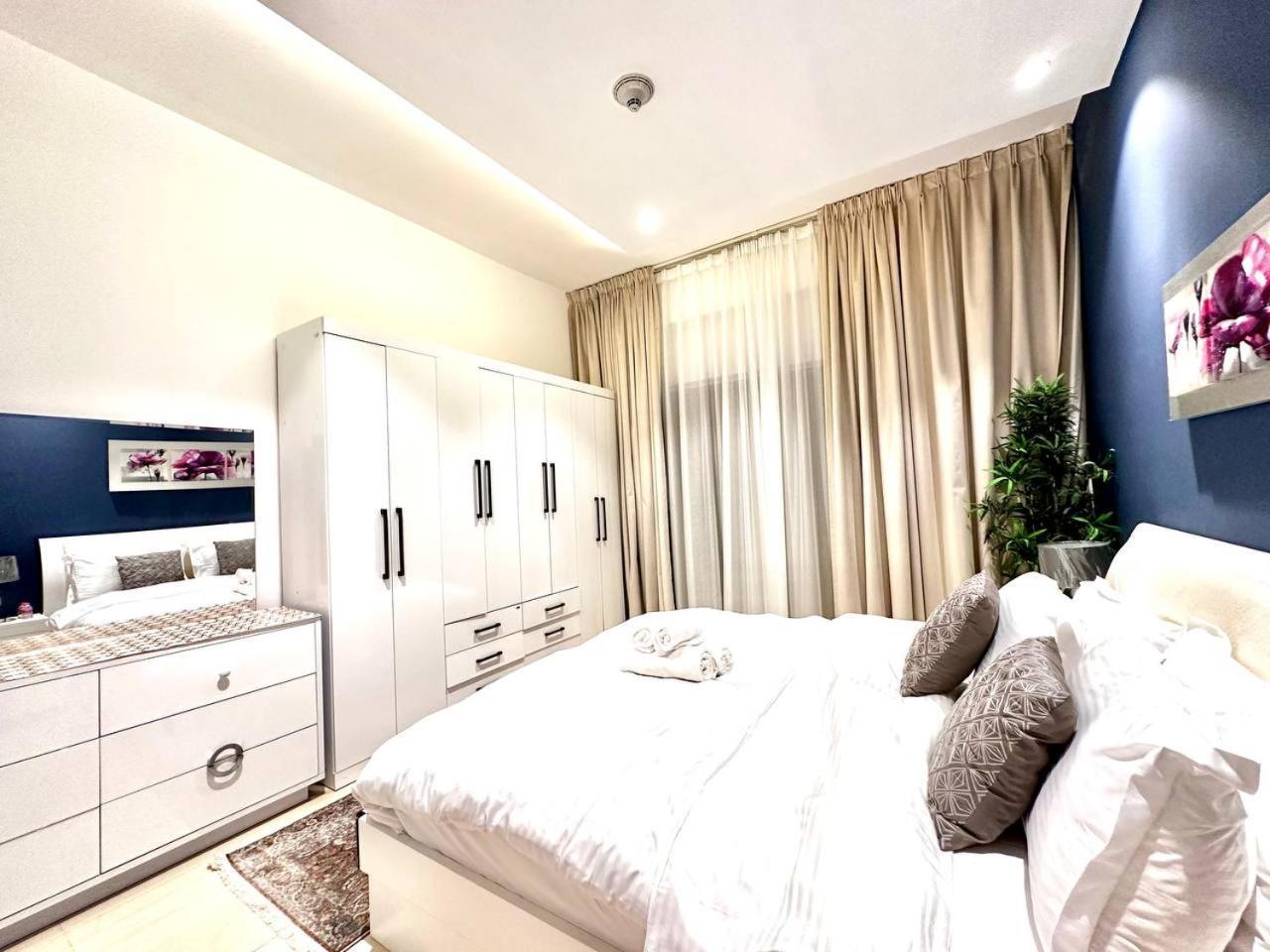 Apartment Cozy In Laya Jvc *