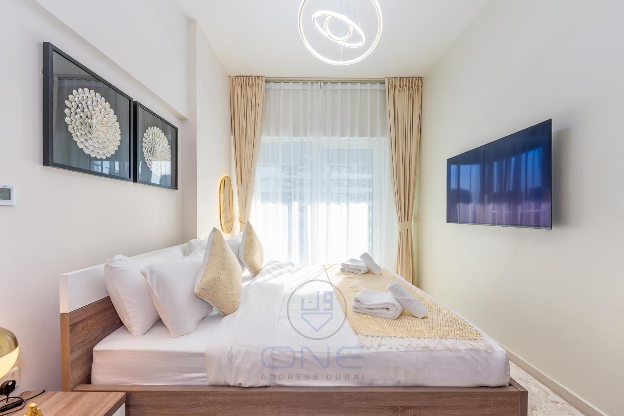 Apartment Elegant 2 Bedroom @ Near Downtown W/ Large Terrace & canal view
