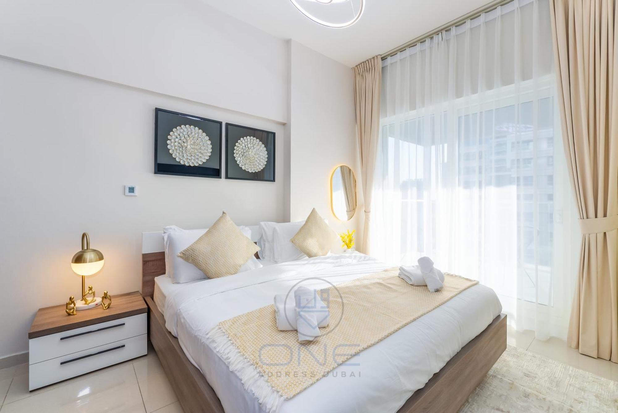 Apartment Elegant 2 Bedroom @ Near Downtown W/ Large Terrace & canal view *