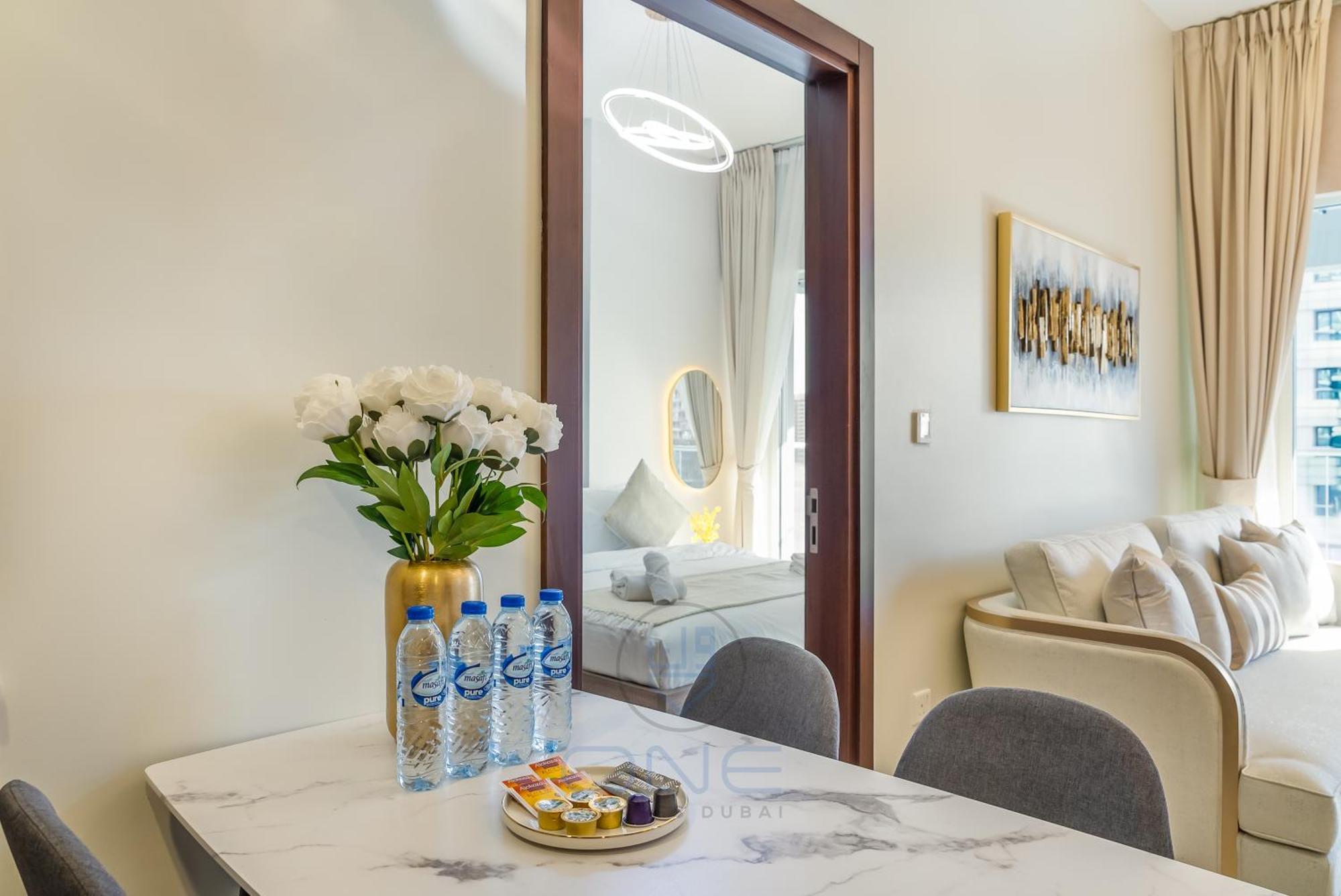 Elegant 2 Bedroom @ Near Downtown W/ Large Terrace & canal view Dubai