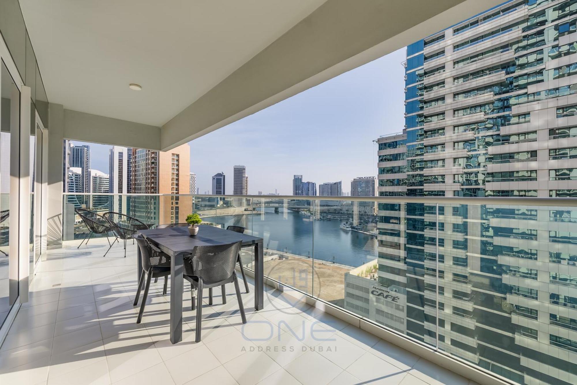 Elegant 2 Bedroom @ Near Downtown W/ Large Terrace & canal view
