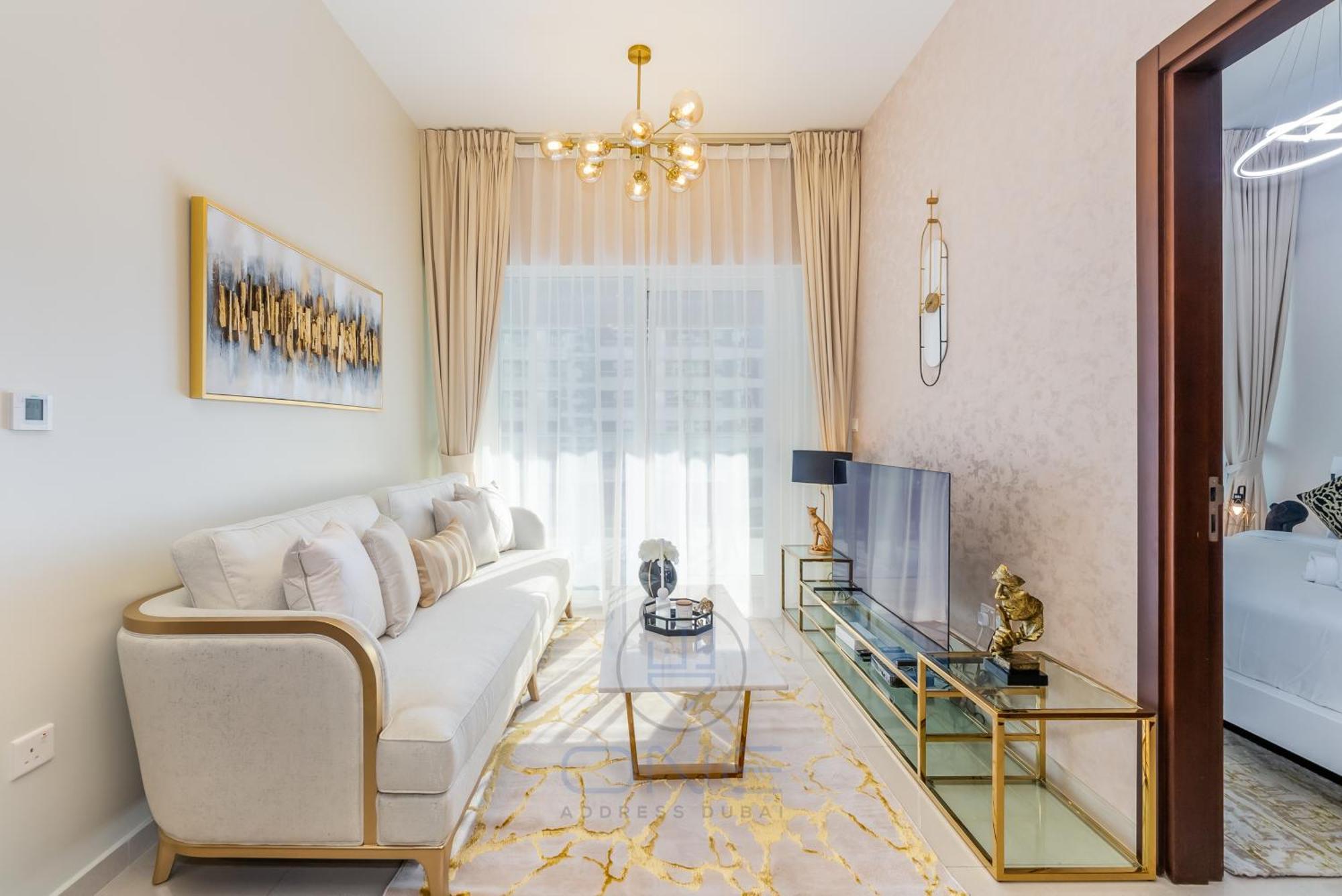 Elegant 2 Bedroom @ Near Downtown W/ Large Terrace & canal view Apartment