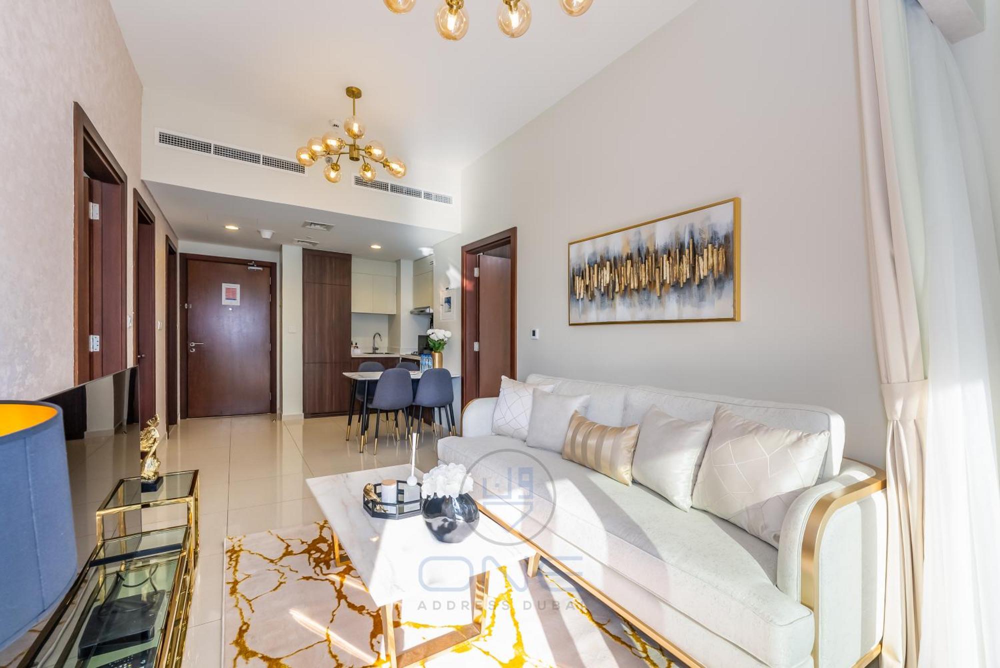Elegant 2 Bedroom @ Near Downtown W/ Large Terrace & canal view Apartment Dubai