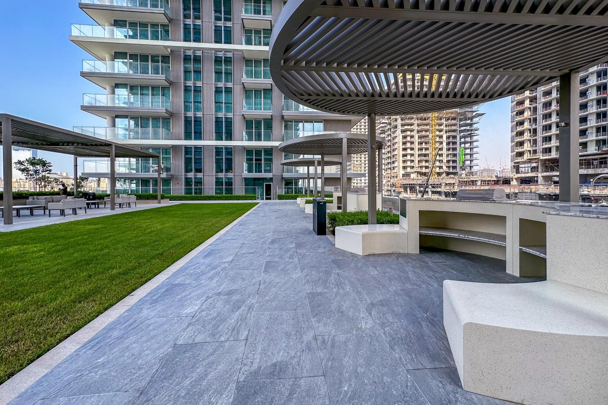 Apartment 1br Beachfront Cozy Dubai
