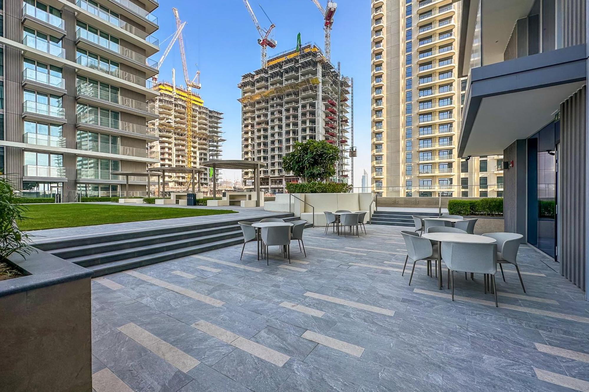 Apartment 1br Beachfront Cozy Dubai