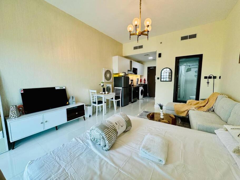 Contemporary And Cozy Living
