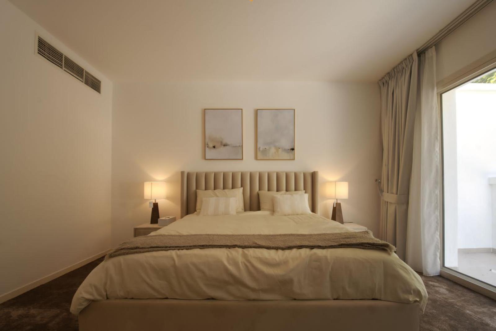 Stunning 4 Bedroom At The Lakes *